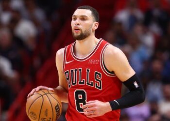Zach LaVine rumors tracker: Latest free agency news, projections to acquire Bulls star