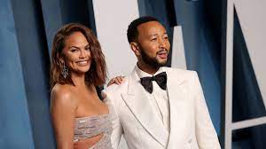 Chrissy Teigen announces she and John Legend are expecting another baby