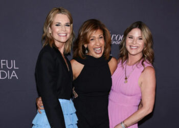 Show Gossip Says Savannah Guthrie, Jenna Bush Hager Supposedly Forcing Hoda Kotb Out For MSNBC Replacement